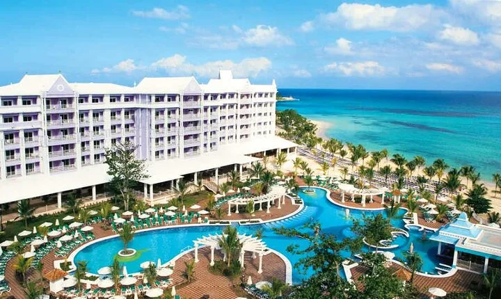 Private Airport Transfer to RIU Ocho Rios Resort