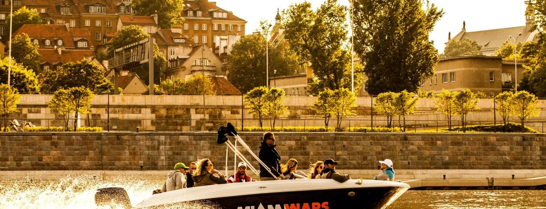 Vistula premium motorboat cruise with iconic Warsaw views