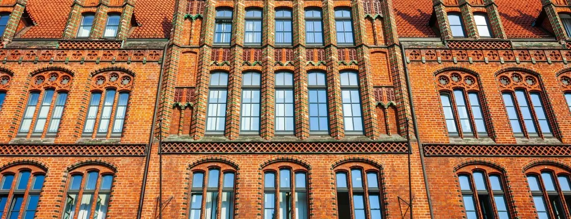 Hannover city walking tour in 2 hours with a local