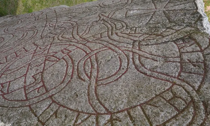 City walk 1h - Runes and rune stones in Uppsala