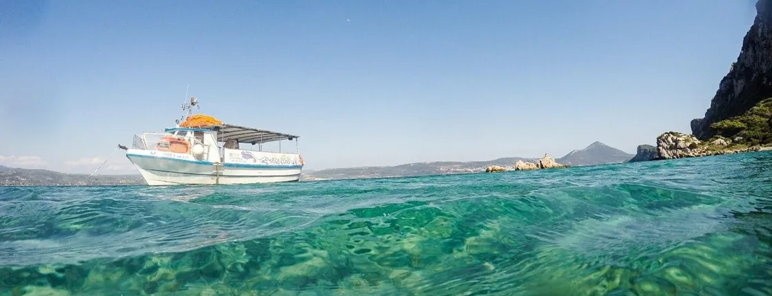 Private Sphaktiria Island & Navarino Bay Mini Cruise