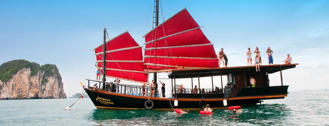 Krabi private morning 4-island breakfast cruise