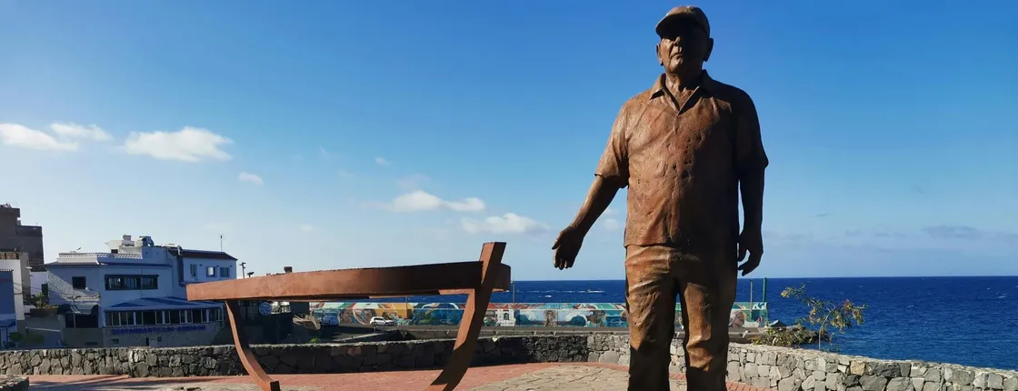 Los Abrigos harbour self-guided puzzle adventure