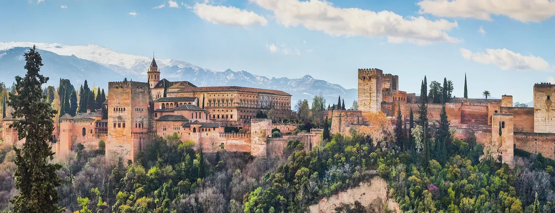 Tour with tickets included to the entire Alhambra