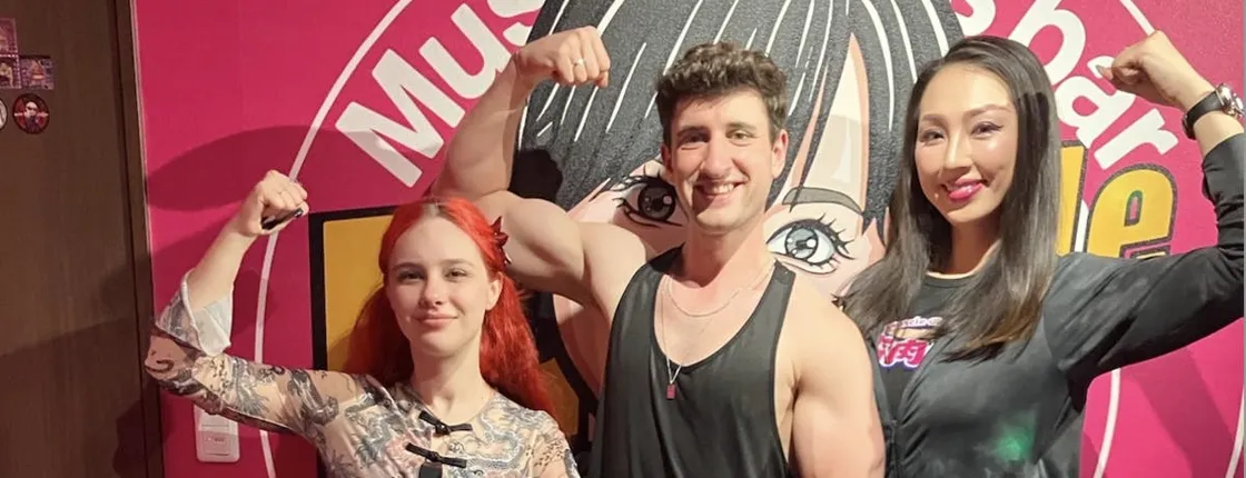 80-minute visit to Osaka’s Muscle Girl Bar