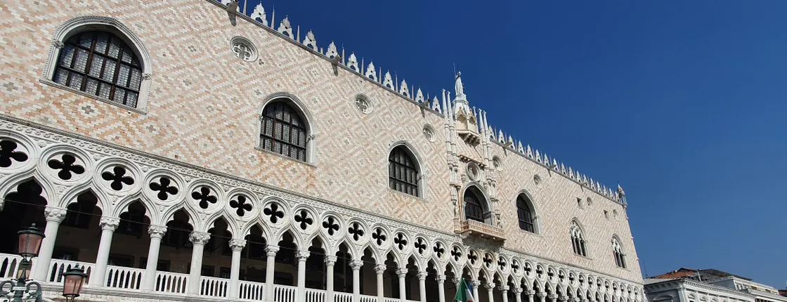 Early entrance combo tour to Doge's palace and St. Mark's Basilica