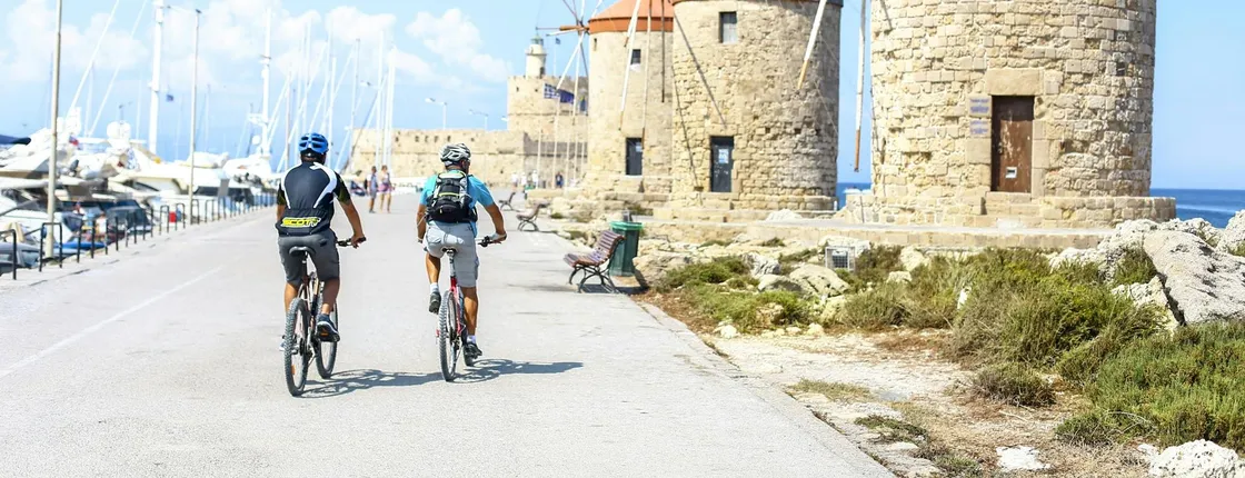 Half-Day Easy Cycling Tour of Rhodes Town with Guide