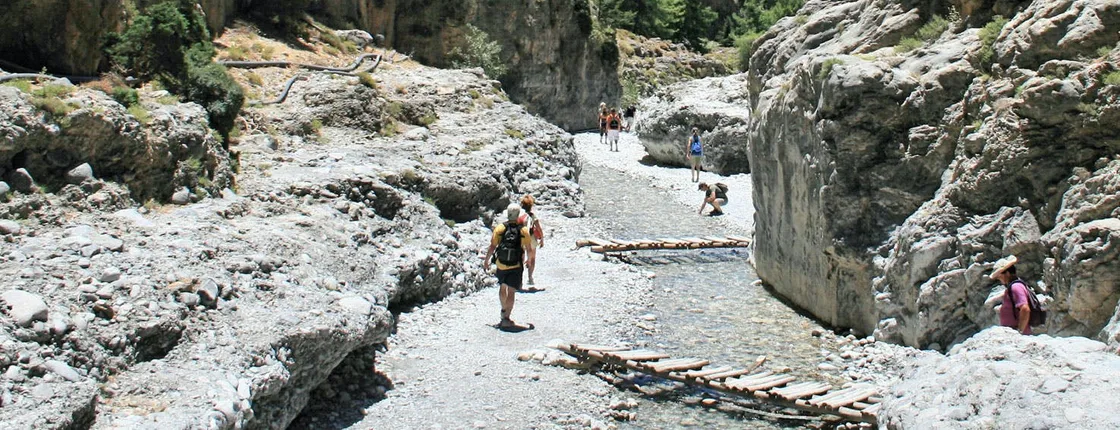 Easy guided tour of Samaria gorge from Chania