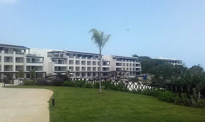Private Airport Transfer to Royalton Negril Resort