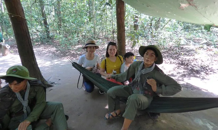 Private tour: Cu Chi Tunnels - Cao Dai Temples Day Tour