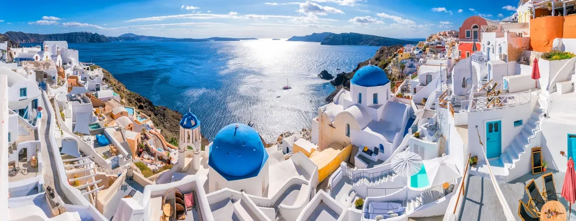 Santorini villages and Caldera private tour with meal