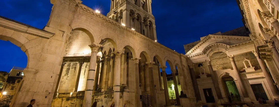 Split old city and Diocletian's Palace evening walking tour
