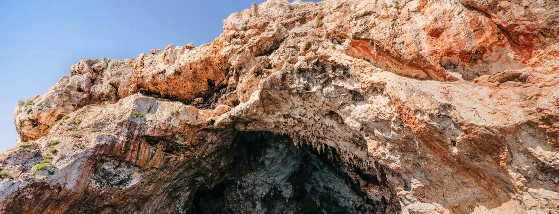 Cala Varques guided sea caves with kayak and snorkelling expedition
