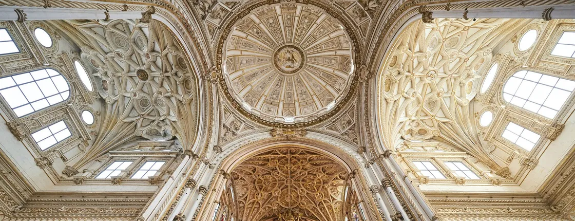 Cathedral-Mosque and Jewish quarter guided tour for small groups