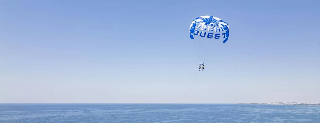 Vilamoura Marina parasailing