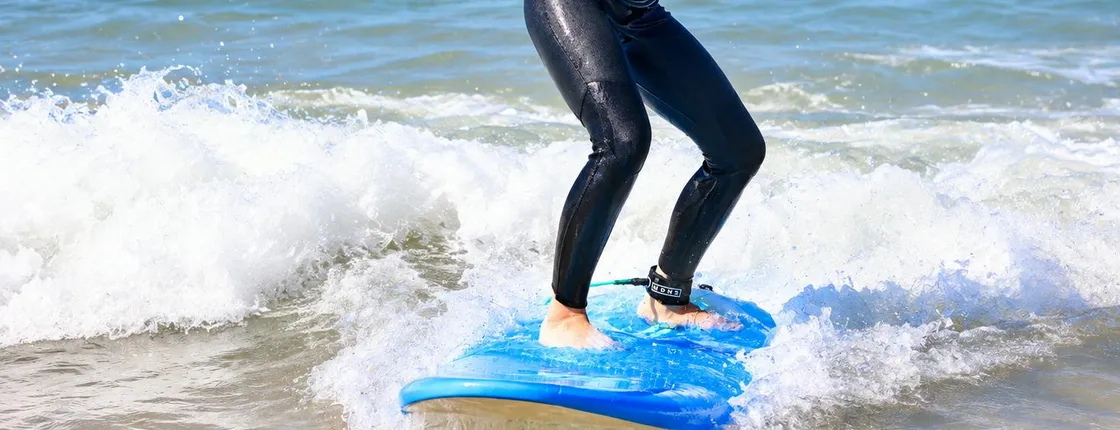 2-hour surfing lesson in Albufeira