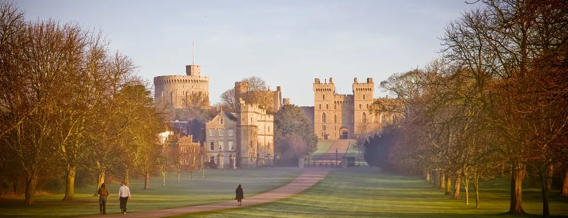 Windsor Castle, Stonehenge and Oxford tour with entrances