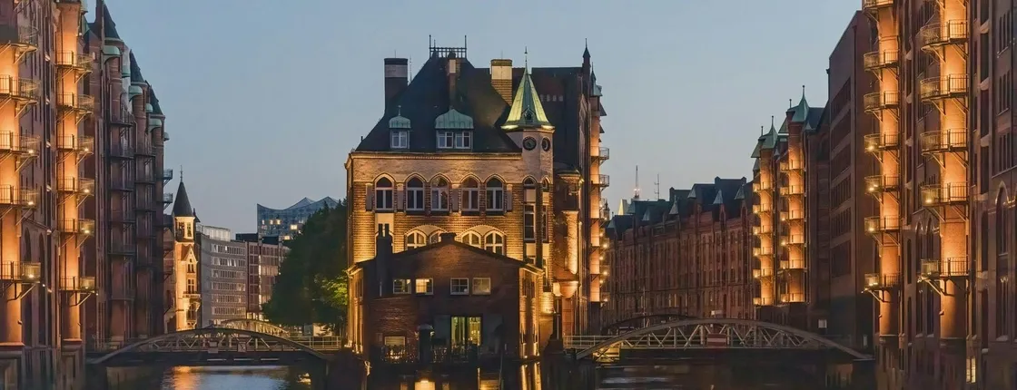 Hamburg evening lights cruise