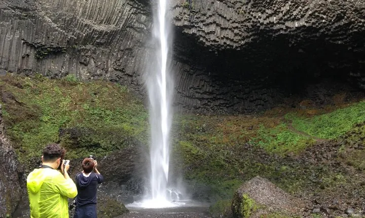 Multnomah Falls and Columbia River Gorge Waterfalls Tour Morning