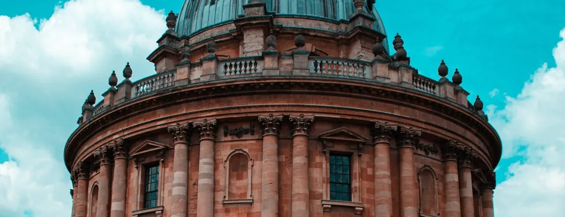 Oxford self-guided walking tour on its University and traditions