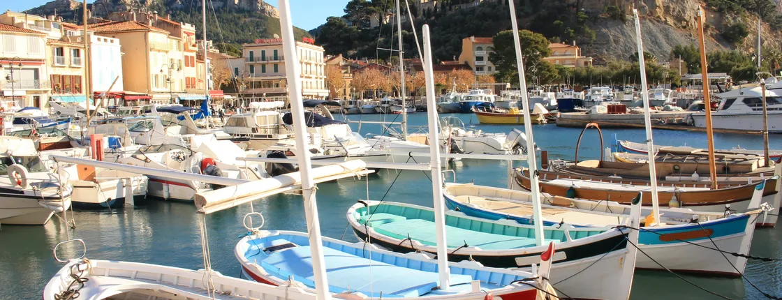 Marseille’s highlights full-day tour with wine tasting