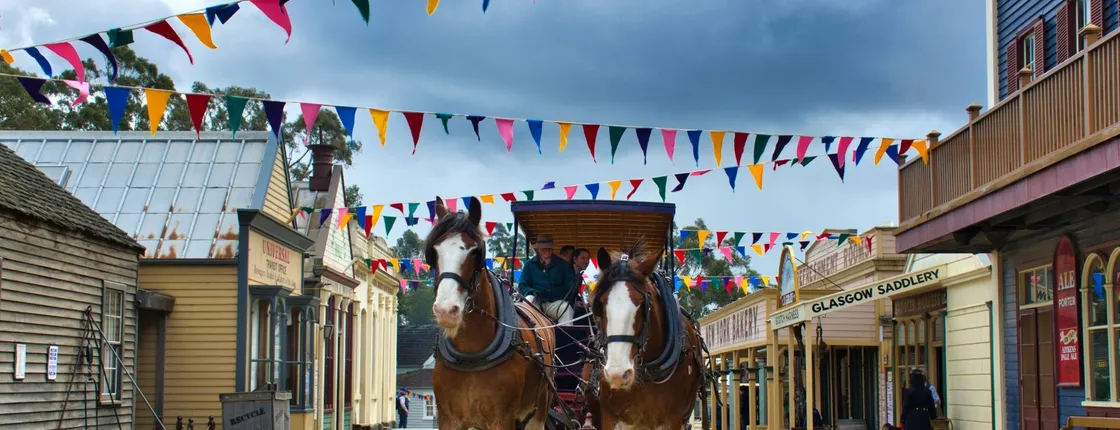 Sovereign Hill, Botanical Gardens and Melbourne Skydeck Bus Tour