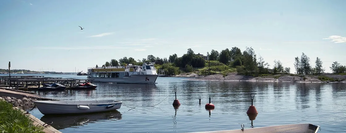 Helsinki Archipelago Evening Cruise Experience