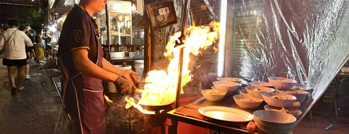 Bangkok Chinatown culinary tour with local guide