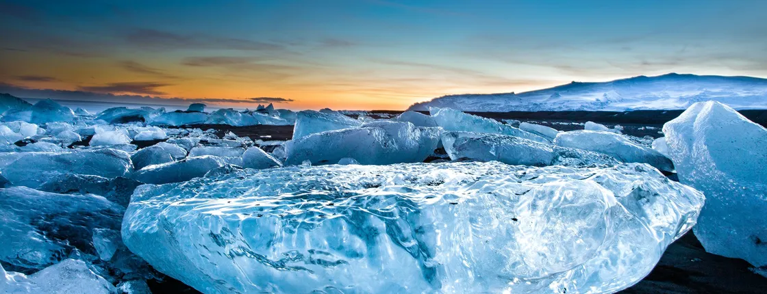 Glacier Lagoon Jökulsárlón day tour from Reykjavik