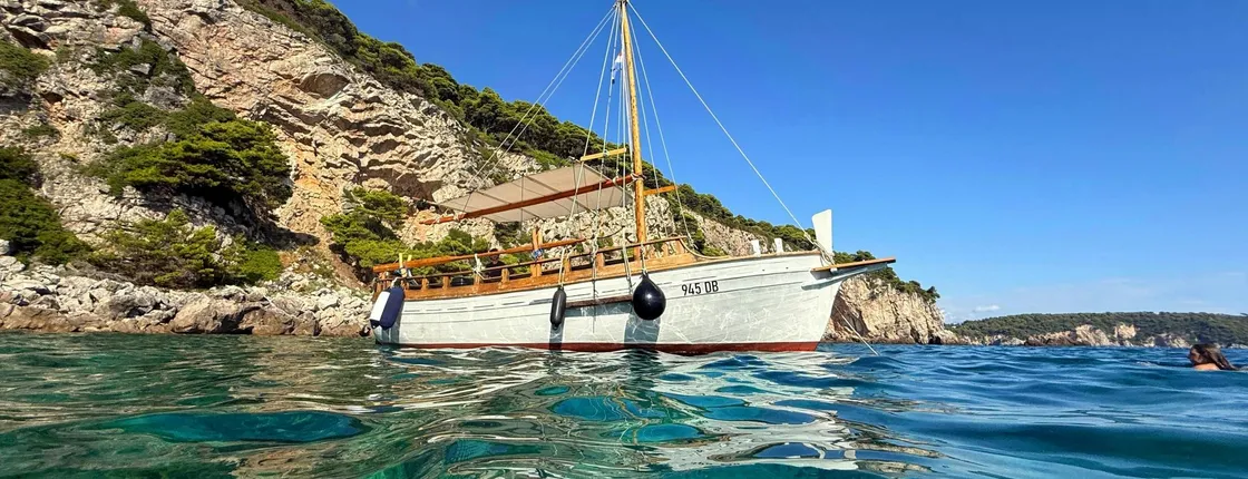 Kolocep Island panoramic cruise