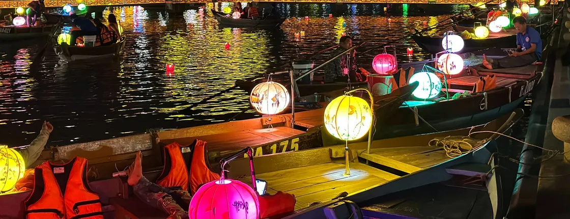 Entry Ticket for 45 Minutes Boat Trip on Hoai River