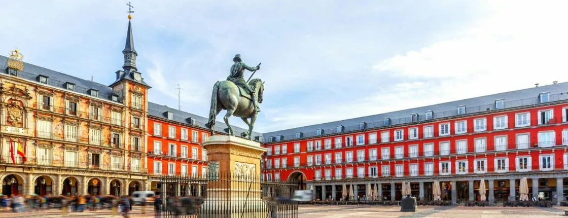 Self-guided discovery pack of Madrid