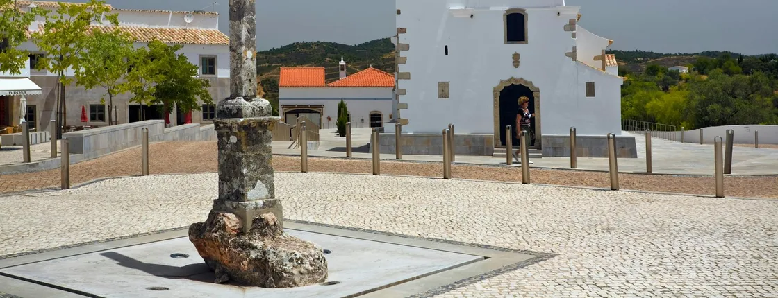 Traditional Algarve full-day guided tour from Vilamoura