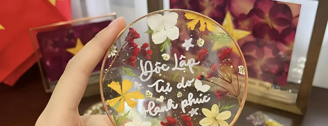 1-hour dried flower art workshop in Ho Chi Minh City