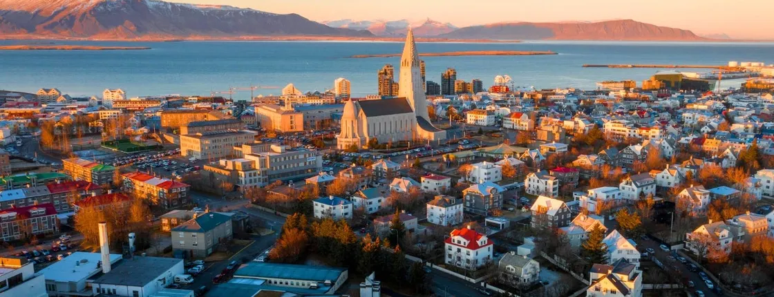 1-hour walking tour of Reykjavik with a local