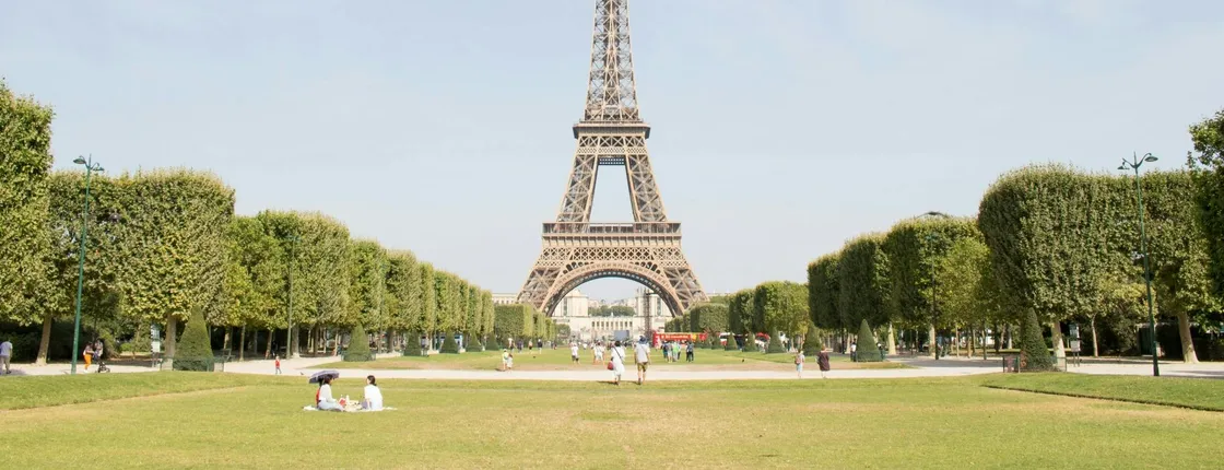 Eiffel Tower 2nd floor small-group tour with Seine River cruise