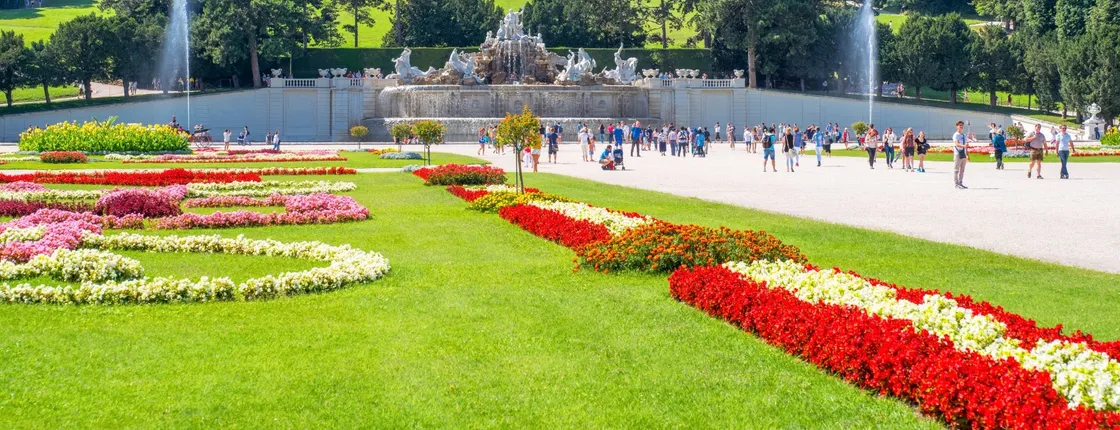 Skip-the-line tickets for Schönbrunn Palace and guided tour