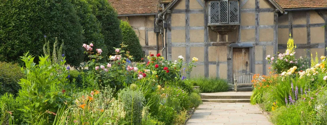 Warwick Castle, Shakespeare's birthplace, Oxford and the Cotswolds