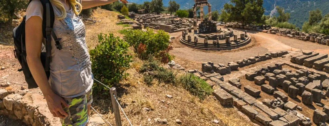 Delphi full-day mythical sightseeing guided tour from Athens