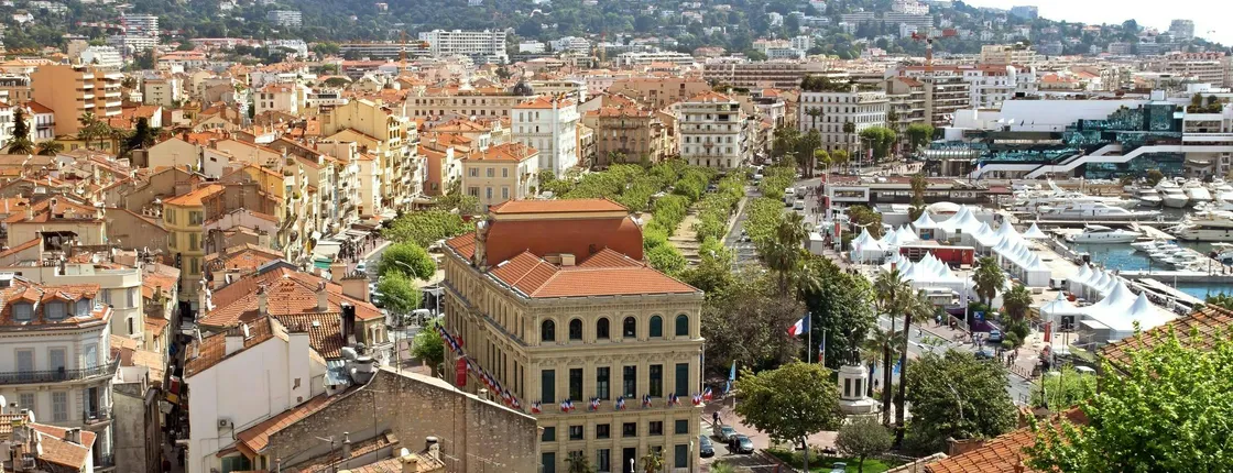 Cannes one hour tour with a local
