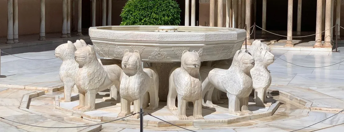Alhambra Complex guided tour with full access