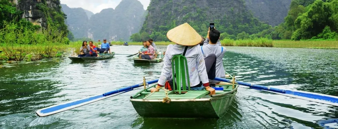 Ninh Binh Tour: Hoa Lu and Tam Coc Day Tour from Hanoi
