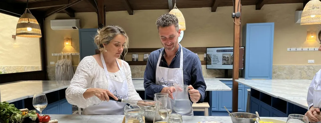 Cooking class in Palermo with market tour and lunch
