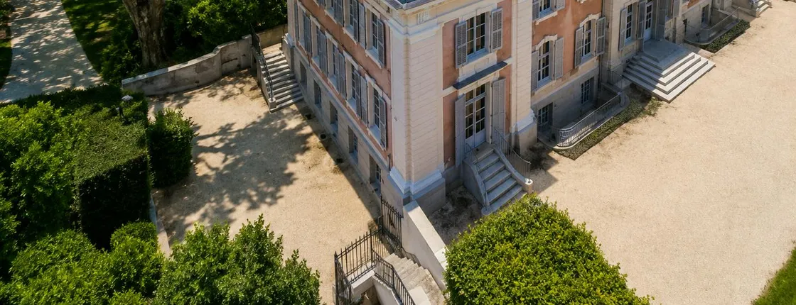 Château de Voltaire ticket and 1GB eSIM