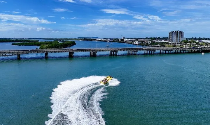 Adrenaline Jet Boat Rides in Pioneer River Mackay