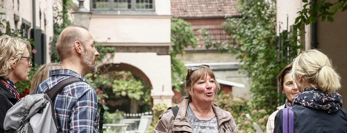 Courtyards and Alleys Guided Walking Tour in Lübeck