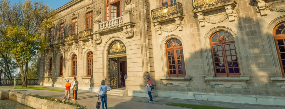Chapultepec Castle guided tour after closing