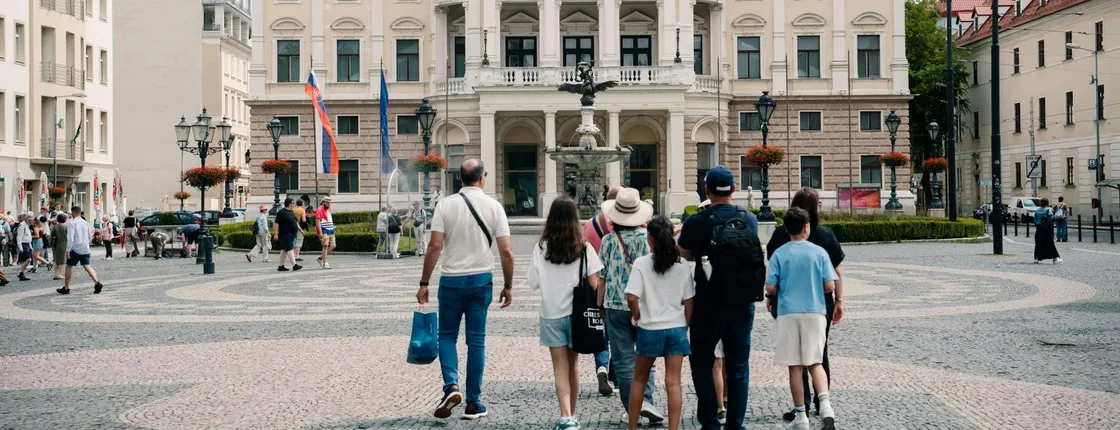Bratislava Private Tour from Vienna with Drop-Off in Budapest