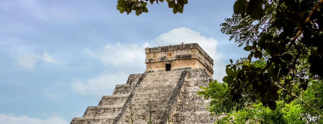 Chichen Itza and Xunaam Cenotes tour with a stop in Valladolid