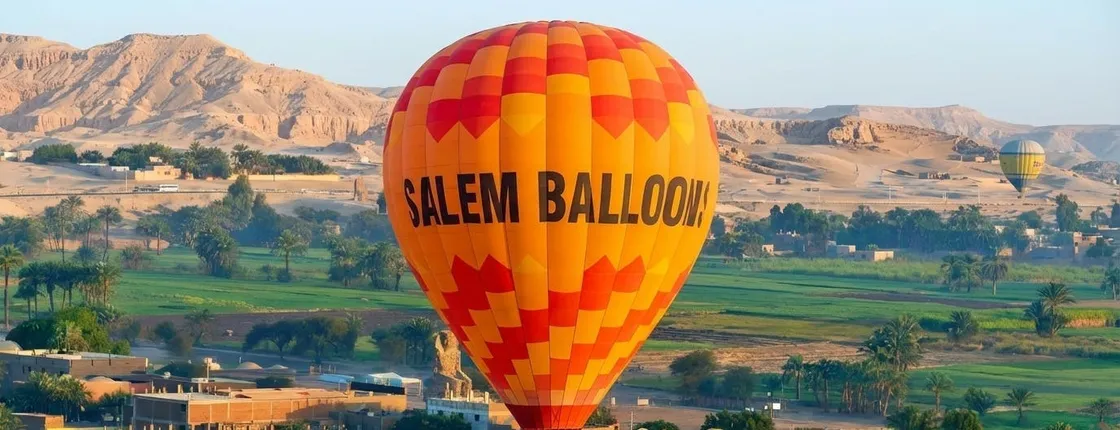 Full-day guided tour of Luxor with hot air balloon ride